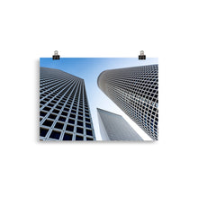 Load image into Gallery viewer, High in the sky